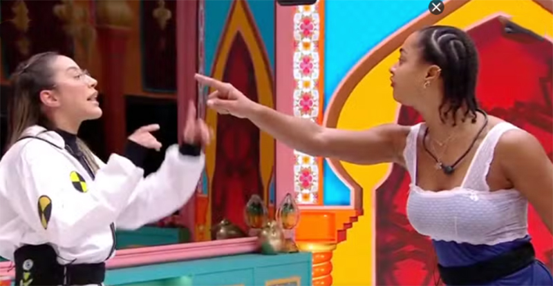 Renata discute com Aline ao retornar ao BBB 25 (Imagem: Globoplay/Reprodução)