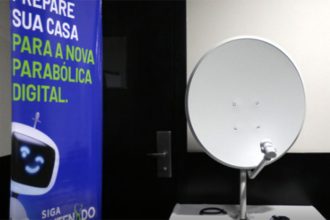 Antena parabólica com sinal digital permite acessar TV aberta Foto: Tânia Rêgo/ABr)