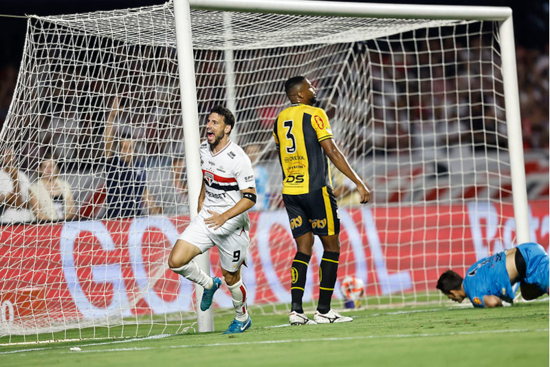 Calleri marcou gol da vitória do São Paulo sobre o Novorizontino (Foto: Rubens Chiri/ Saopaulofc.net)