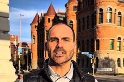 Eduardo Bolsonaro nos EUA: PSOL defende que Câmara negue licença (Imagem: YouTube/Reprodução)