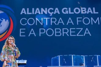 Janja em evento mundial contra a pobreza e a fome: protagonismo da primeira-dama (Foto: Ricardo Stuckert/PR)