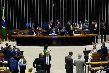 Plenário do Congresso: deputados e senadores aprovam novas regras para emendas (Foto: Marcos Oliveira/Agência Senado)