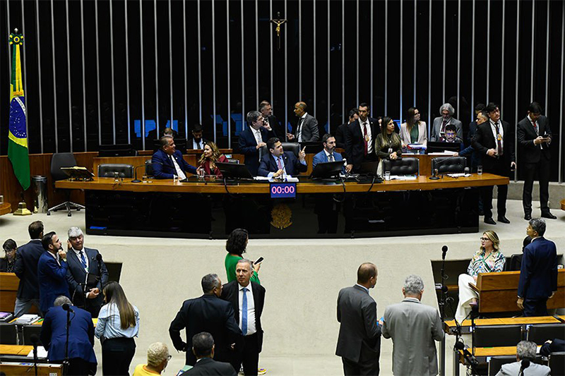 Plenário do Congresso: deputados e senadores aprovam novas regras para emendas (Foto: Marcos Oliveira/Agência Senado)
