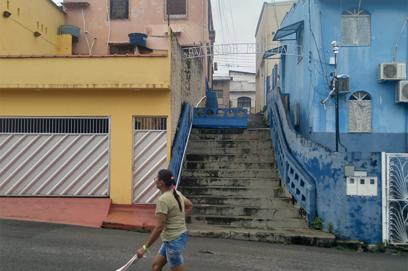 Entrada da Vila Martins: moradores temem ser retirados de suas casas (Foto: Milton Almeida/AM ATUAL)