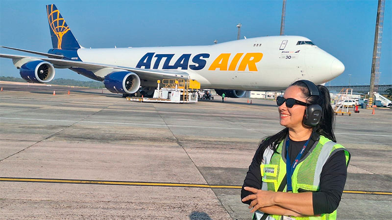 Mulheres no aeroporto