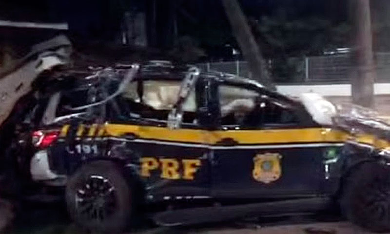 Carro da PRF acidente no Rio de Janeiro
