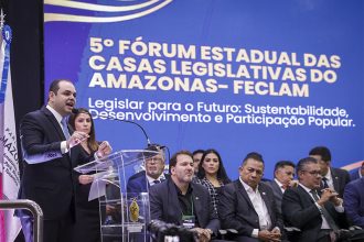 Deputado Roberto Cidade exalta Feclam para melhorar trabalhos legislativos no interior (Foto: Herick Pereira/Aleam)