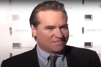 Ator Val Kilmer estrelou filmes de sucesso e havia se recuperado de um câncer (Imagem: YouTube/Reprodução)