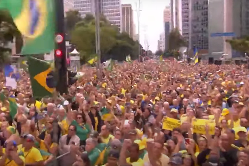 Avenida Paulista: bolsonaristas em manifestação de apoio a anistia para Jair Bolsonaro (Imagem: YouTube/Reprodução)