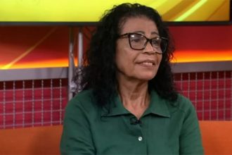Vilma deixa o BBB 25 ao ser eliminada no Paredão desta terça-feira (Imagem: Globoplay/YouTube/Reprodução)