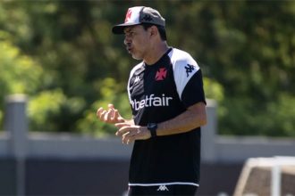 Fábio Carille é o quinto técnico demitido em seis rodadas do Brasileirão (Foto: Matheus Lima/Vasco)