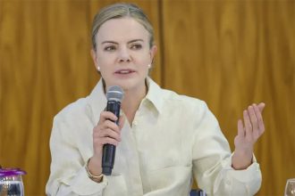 Gleisi Hoffmann classifica de afronta ao Judiciário e à democracia proposta de anistia para golpistas (Foto: Fábio Rodrigues-Pozzebom/ABr)