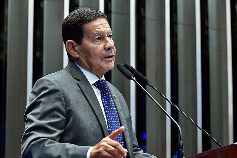 Hamilton Mourão pediu fim do ódio e revanchismo contra as instituições democráticas (Foto: Waldemir Barreto/Agência Senado)