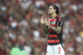 Pedro marcou de pênalti da goleada do Flamengo sobre o Corinthians (Fotos: Gilvan de Souza/Flamengo)