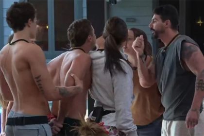 Turma do deixa disso impediu briga no Power Couple Brasil (Imagem: TV Record/Reprodução)