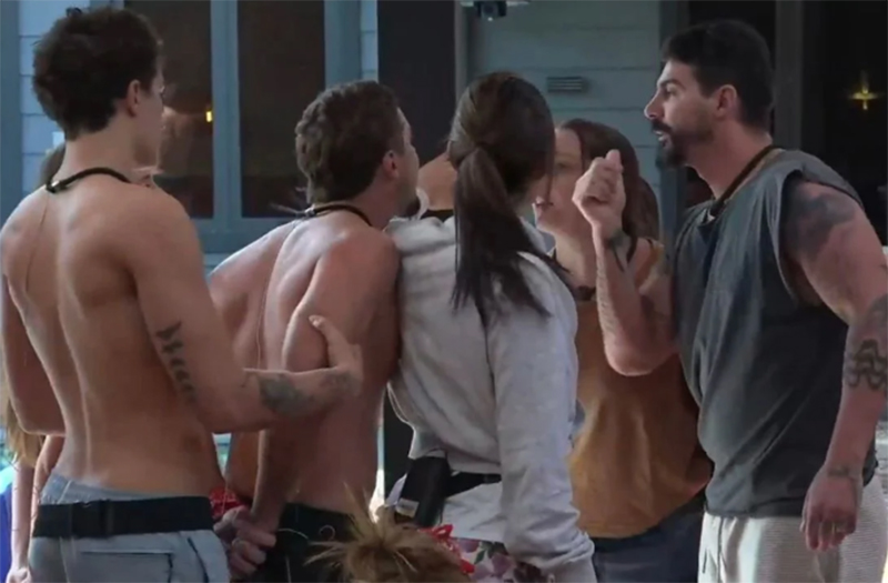 Turma do deixa disso impediu briga no Power Couple Brasil (Imagem: TV Record/Reprodução)