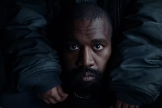 Kanye West viralizou no X com música que inclui discurso de Hitler (Imagem: YouTube/Reprodução)
