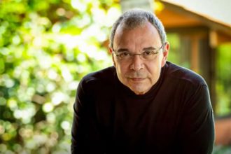 Historiador Carlos Fico lançará livro em que aborda ação dos militares nas crises da democracia no Brasil (Foto: Carlos Fico/acervo pessoal)