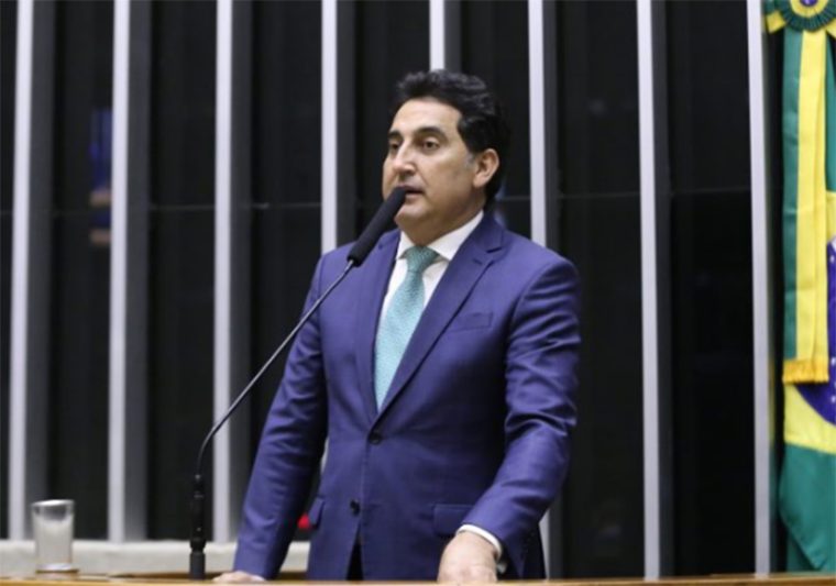 Deputado Gilvan Maximo é o relator do projeto e deu parecer favorável (Foto: Kayo Magalhães/Agência Câmara)