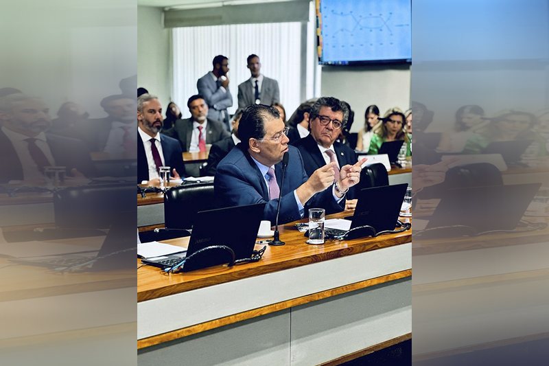 Senador Eduardo Braga afirma que resistência do Ministério do Meio Ambiente impede recuperação da rodovia BR-319 (Foto: Divulgação)