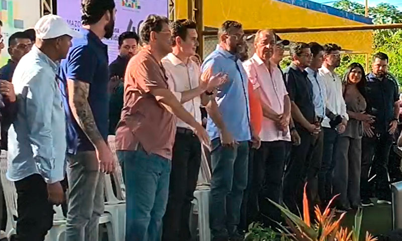 ministro das Cidades, Jader Filho, em Tefé