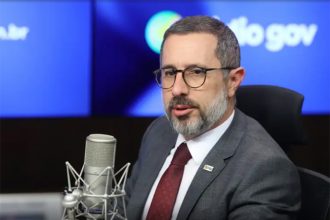 Ministro Vinícius de Carvalho revelou que ordem de Lula é responsabilizar fraudadores do INSS (Foto: Valter Campanato/ABr)