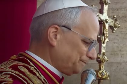 Papa Leão XIV visitou colégios agostinianos na Jornada da Juventude (Imagem: SBT News/YouTube)