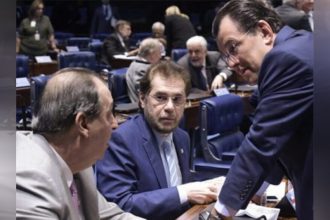 Senadores Omar Aziz, Plínio Valério e Eduardo Braga: defesa do marco do licenciamento ambiental (Foto: Waldemir Barreto/Agência Senado)