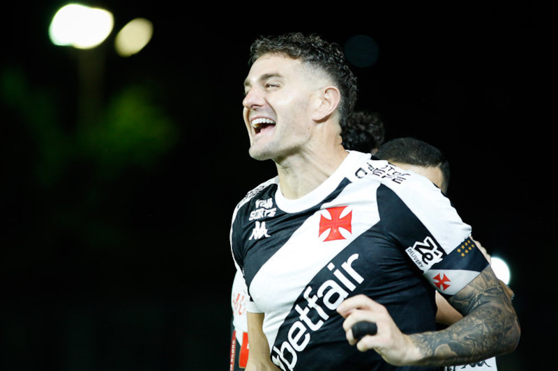 O argentino Vegetti marcou o 50º gol pelo Vasco (Foto: Matheus Lima/Vasco)