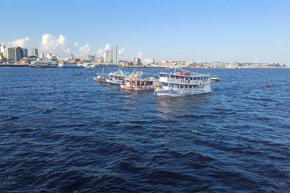 Arquidiocese de Manaus informa que transporte nos barcos é gratuito, mas com limitação de passageiros (Foto: Arquidiocese de Manaus/Divulgação)