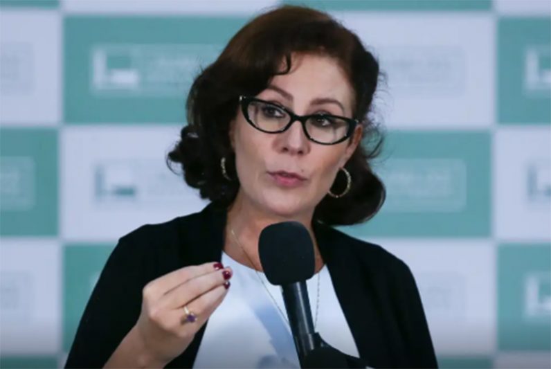 Carla Zambelli é considerada foragida da Justiça brasileira (Foto: Lula Marques/ABr)