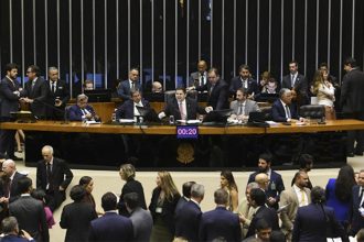 Davi Alcolumbre (centro) instalou CPI do INSS nesta terça-feira (Foto: Jonas Pereira/Agência Senado)