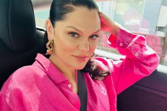 Jesse J revelou que sofreu ataque de pânico e aliviou o estresse comendo milho (Foto: @jessiej/Instagram/Reprodução)