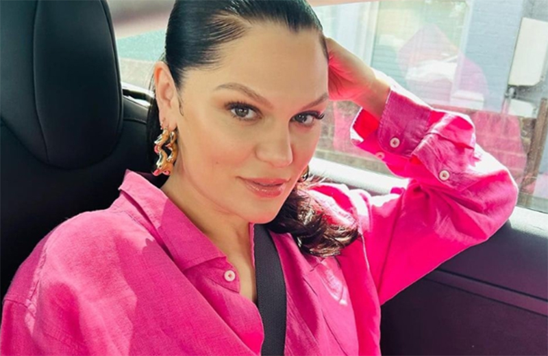 Jesse J revelou que sofreu ataque de pânico e aliviou o estresse comendo milho (Foto: @jessiej/Instagram/Reprodução)
