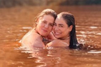 Tati Machado e Lexa juntas na Amazônia: perda de filhos (Imagem: Instagram Lexa/Reprodução)