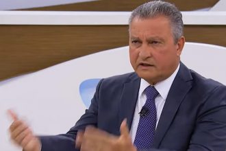 Ministro Rui Costa critica emendas parlamentares (Imagem: TV Cultura/YouTube/Reprodução)