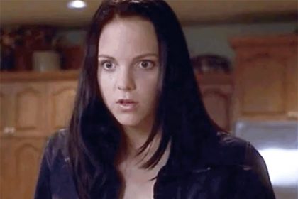 Anna Faris retornará à série 'Todo Mundo em Pânico' (Imagem: Trailer/Reprodução)