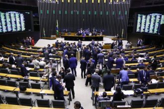 Deputados querem voto secreto ou anulação de investigação contra parlamentares (Foto: Vinícius Loures/Agência Câmara)