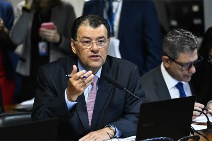 Senador Eduardo Braga defende CPI para apurar adultização nas redes sociais (Foto: Assessoria/Divulgação)