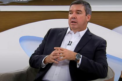 Eduardo Riedel é o último governador do PSDB a deixar o partido (Imagem: TV Cultura/Reprodução/YouTube)