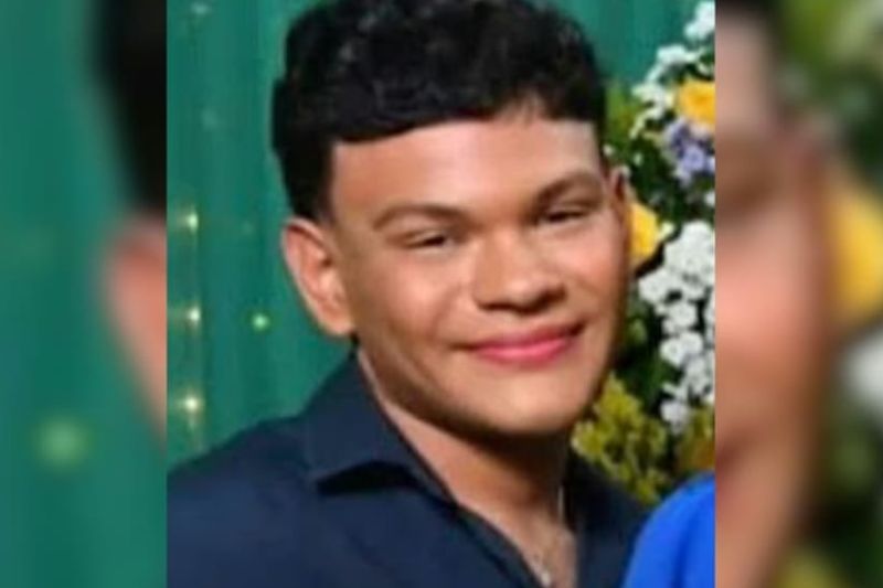 A vítima, Lucas Gabriel Silva de Lima, de 21 anos, foi assassinado a facadas (Foto: WhatsApp/Reprodução)