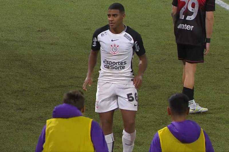 Gui Negão fez o gol da vitória do Corinthians que assegurou o empate para o jogo de volta (Imagem: GE/YouTube/Reprodução)