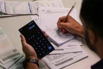Trabalhador poderá fazer portabilidade de dívida de empréstimos antigos (Foto: Joédson Alves/ABr)