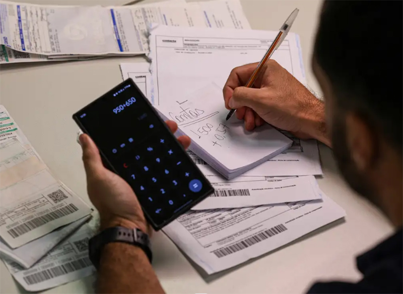 Trabalhador poderá fazer portabilidade de dívida de empréstimos antigos (Foto: Joédson Alves/ABr)
