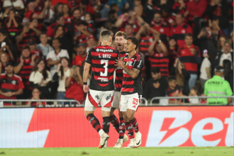 Léo Pereira e Plata marcaram para o Flamengo (Foto: Divulgação / Flamengo )