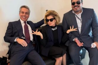 Alexandre Nero, Débora Bloch e Luís Lobianco em bastidores de Vale Tudo (Foto: @deborablochoficial/Instagram)