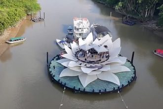 Palco flutuante terá shows de artistas a partir desta terça (Imagem: Globoplay/YouTube/Reprodução)