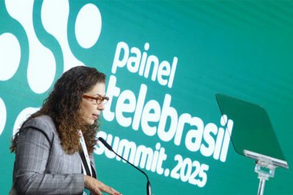 Ministra Esther Dweck anunciou investimentos em projetos de inteligência artificial (Foto: Adalberto Marques/MGISP)