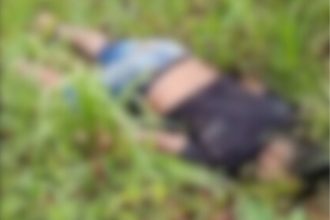 De acordo com a Perícia Criminal, a vítima apresentava marcas de tiros (Foto: WhatsApp/Reprodução)