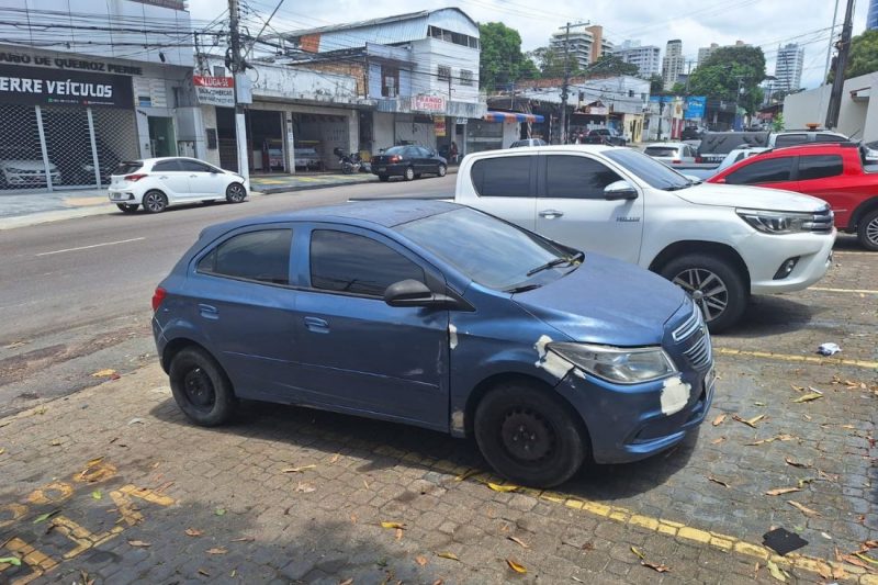 O carro conduzido pelo suspeito foi apreendido pela Polícia Civil do Amazonas (Foto: Amazonas Atual)